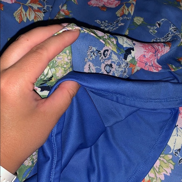 Blue/floral patterned spaghetti strap dress! - Picture 6 of 6